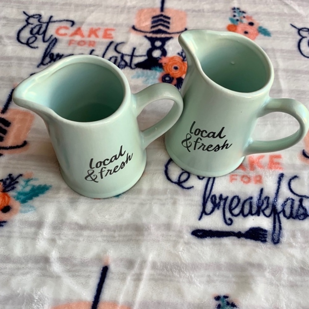 🐓 Teal Farmhouse Mini Pitchers 🐓 - Picture 2 of 2